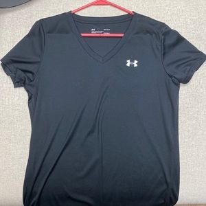 Under Armor Vneck heat gear shirt